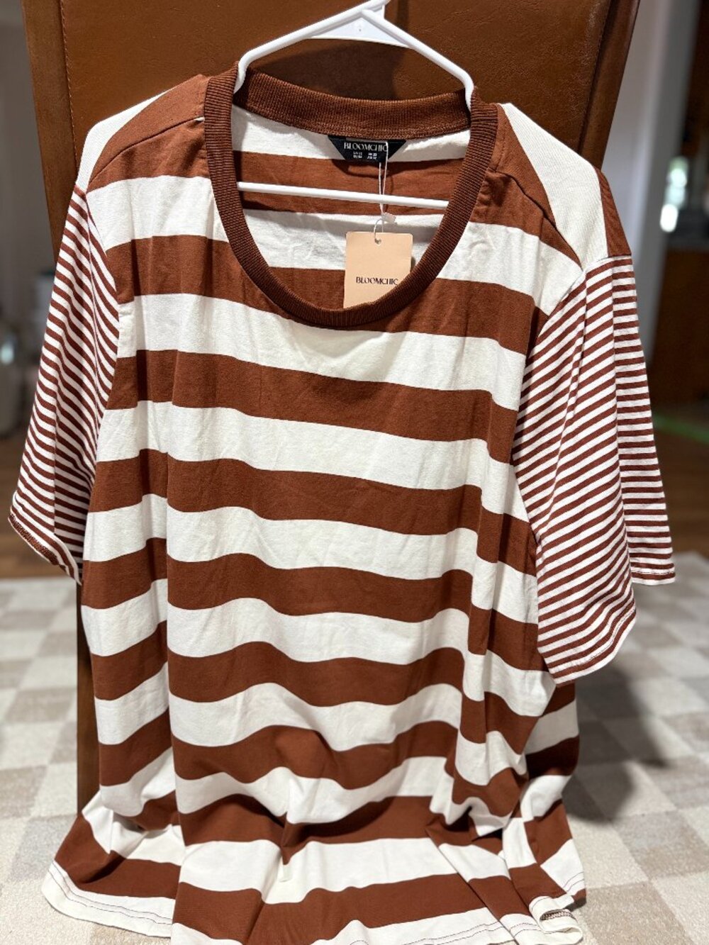 BloomChic Tee, 5x / US 28; NWT